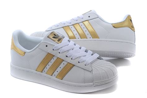 adidas schuhe kinder weiß mit rosegoldenen streifen an den seiten|Adidas Kinderschuhe für den Spaß im Alltag von Top.